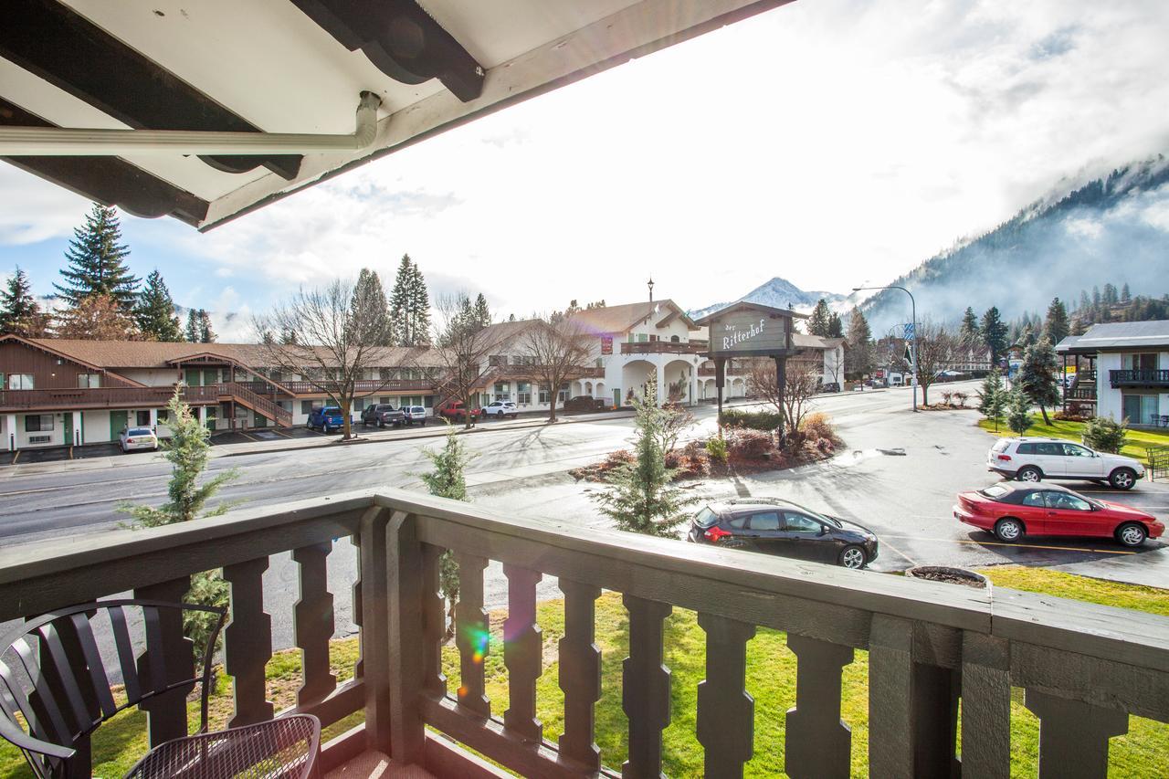 Der Ritterhof Inn Левънуърт Екстериор снимка