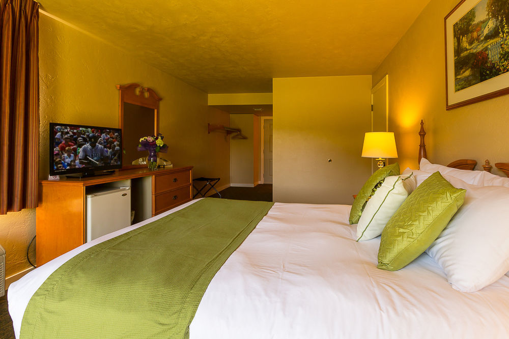 Der Ritterhof Inn Левънуърт Екстериор снимка