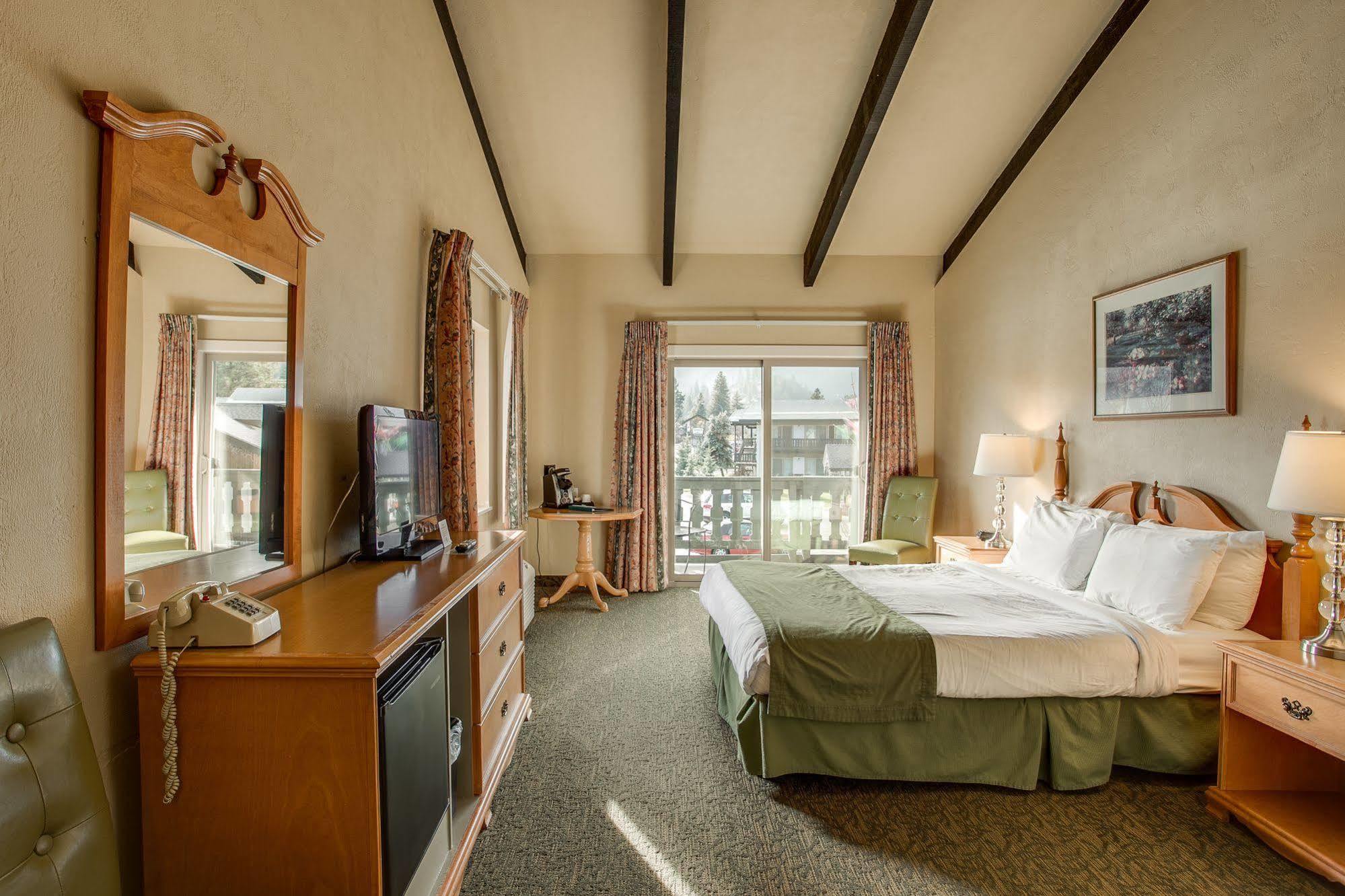 Der Ritterhof Inn Левънуърт Екстериор снимка